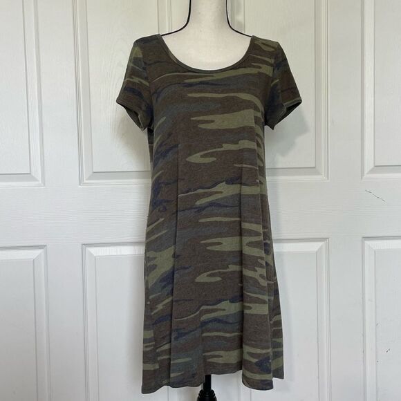 Z Supply Connor Camo Scoop Neck Short Sleeve Flair T-Shirt Dress, Small - Picture 3 of 12